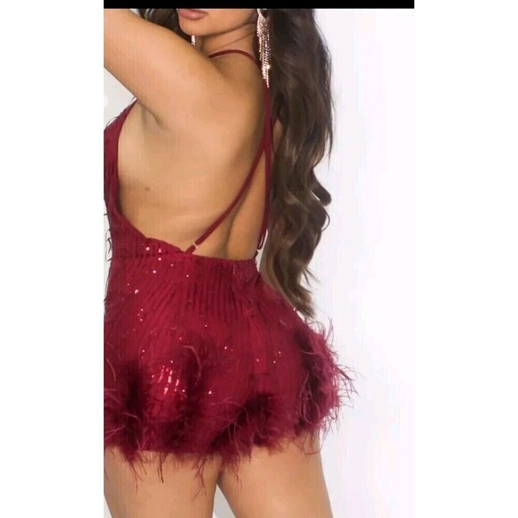 Women's Sequin Feathered Romper Size Small Burgundy Red Plunge Neckline Strappy - Picture 5 of 13